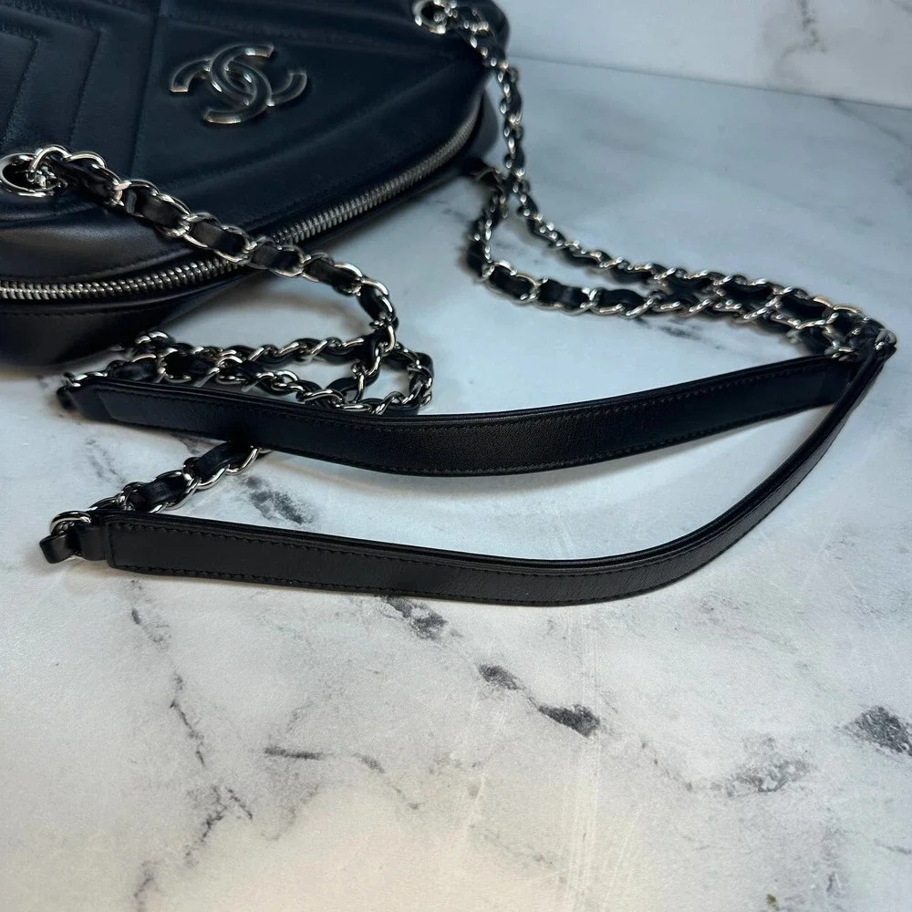 Chanel Chevron Camera Case Bag CC Black Diagonal Shoulder Purse Handbag Silver - Picture 14 of 16
